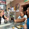 Contactos com a população no Bairro Amarelo